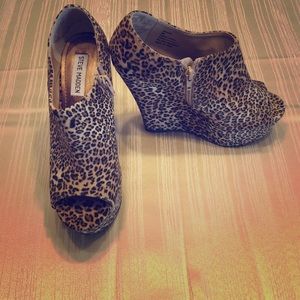 Steve Madden wedges
